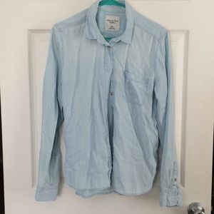 AE light chambray button up